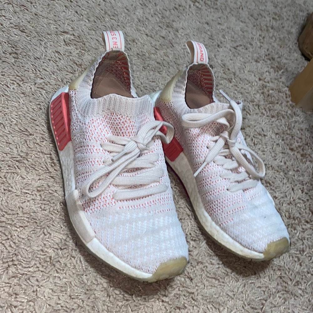 Pink knit Adidas NMD LIKE NEW